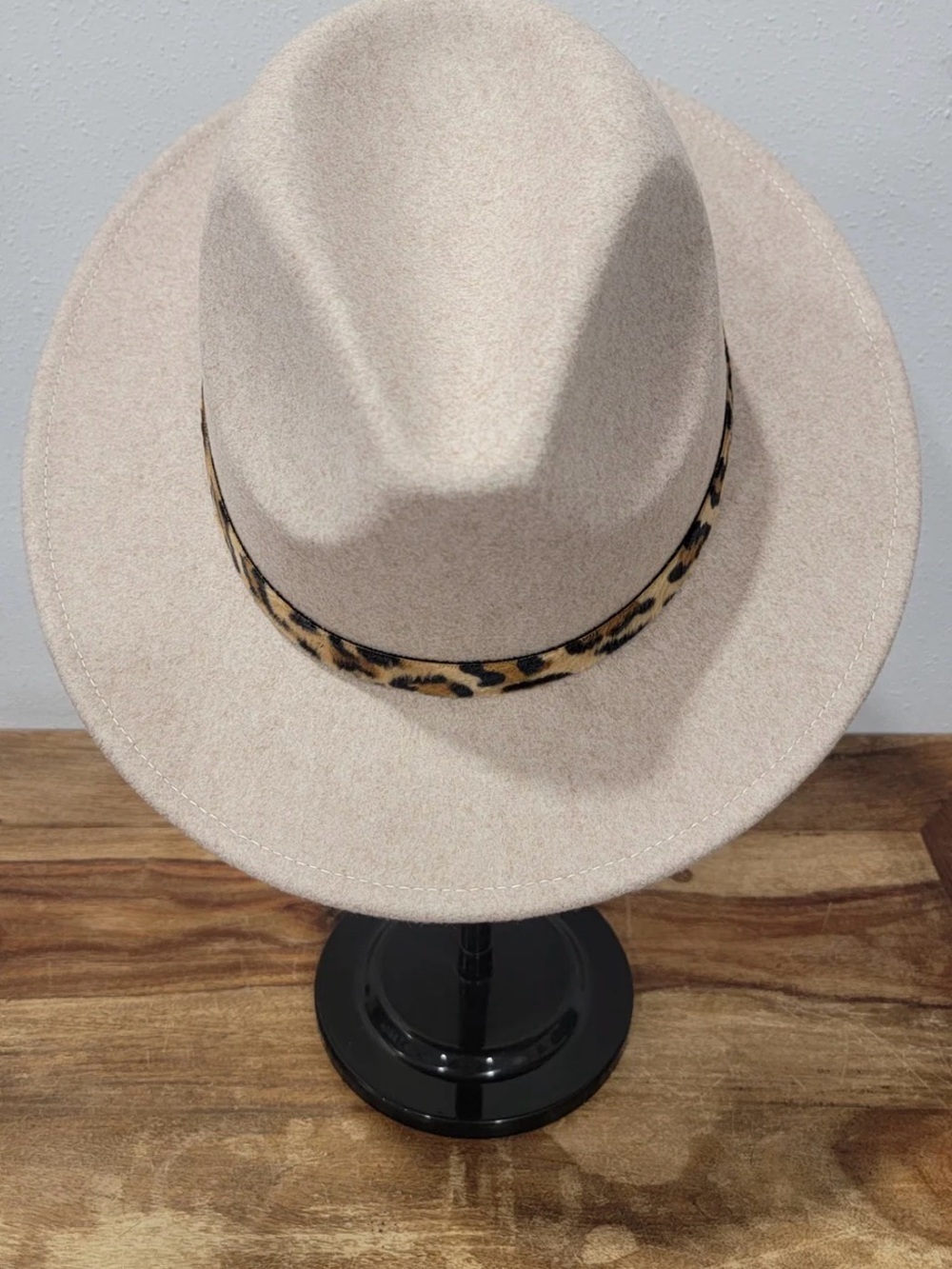 🆕 CC Beanie Taupe Fedora with Leopard-Print Band. Adjustable. NWT!🔥🔥